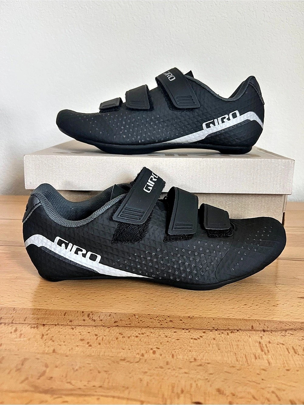 Giro Road Cycling Shoes Black New Three Bolt and SPD Compatible. Size 39